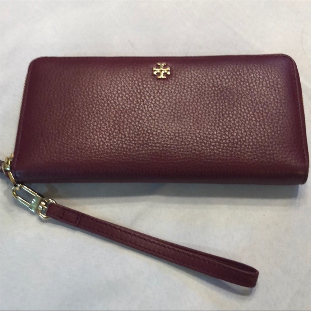 Tory Burch robinson wallet